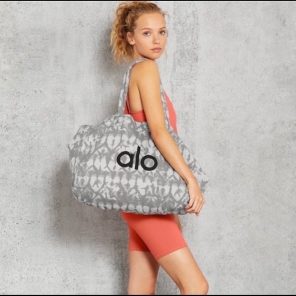 COPY - 💗HP💗New! ALO Yoga Large Tote